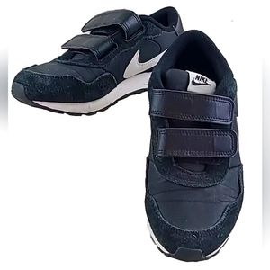 Nike MD Valiant Low Black White